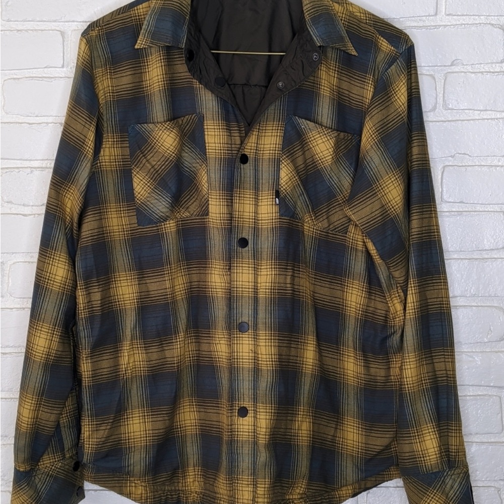 THE NORTH FACE Men's Reversible Insulated Flannel